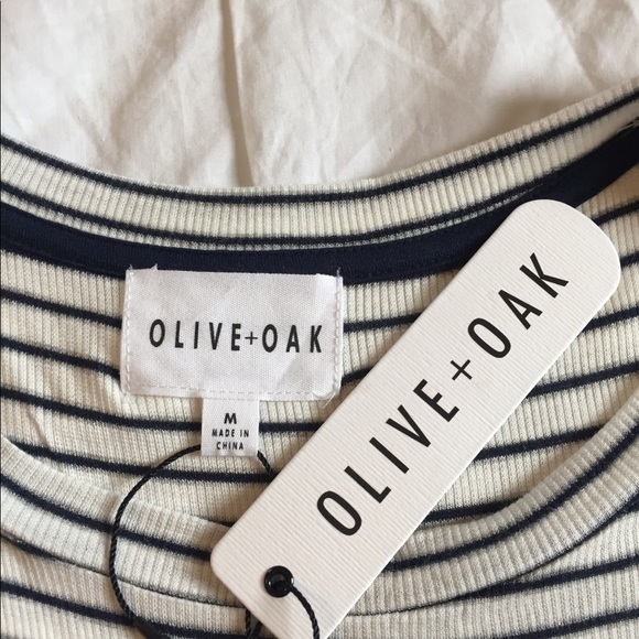 Olive and Oak Baylee ivory and navy midi dress - Picture 4 of 7